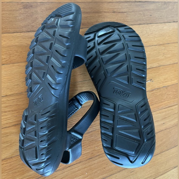 Teva Hurricane Drift Sandals - Picture 2 of 2